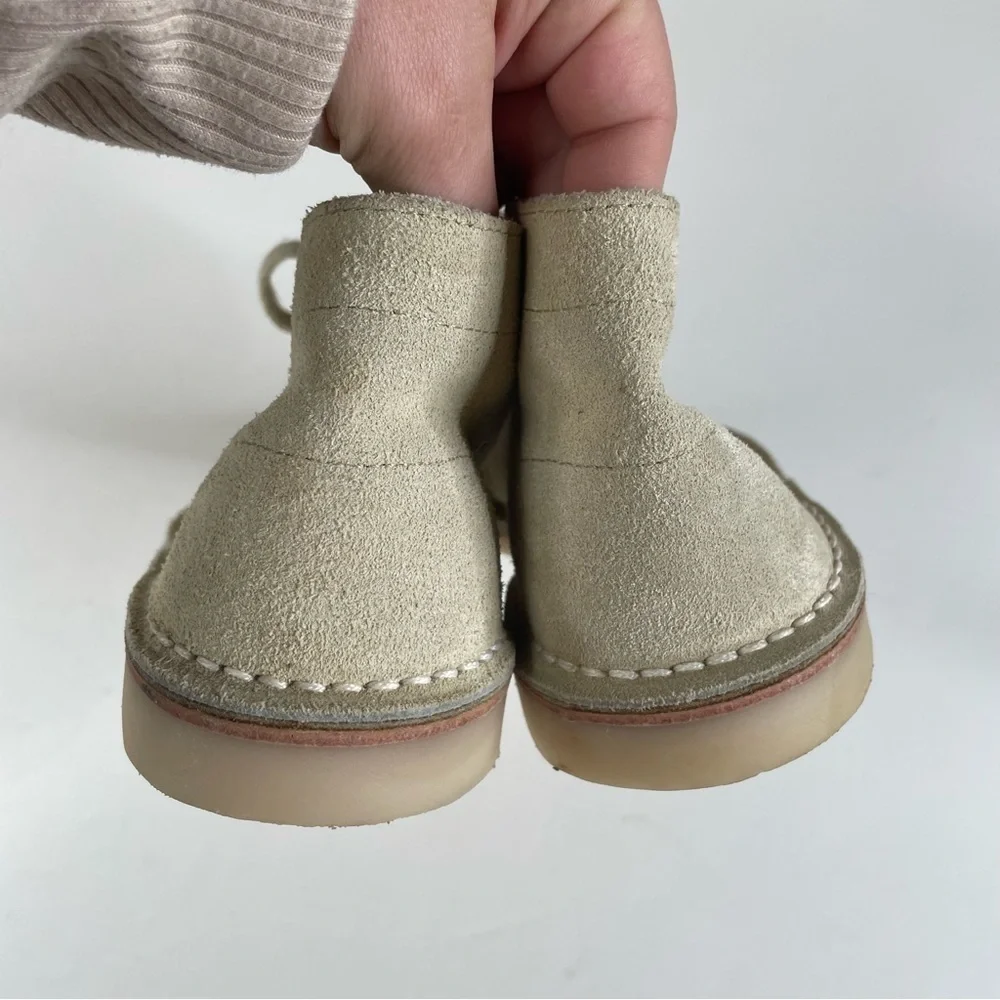 Bata‎ Suede Chukka Boots Size 6